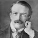 Mit feschem Bart aber wenig Sinn für Whisky-Genuss: David Lloyd George um 1911. (Foto: Reginald Haines, Public Domain)